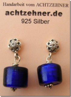 Ohrstecker mit dicken, blauen, antiken Glasperlen 2,5 cm