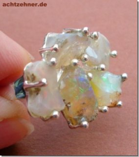 Silberner Ring mit Edelopal 17,5 mm