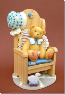 Amelia im Sessel Cherished Teddies 15 cm