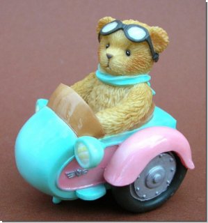 Angelo Bearcino im Motorradsitz Cherished Teddies 5,5 cm