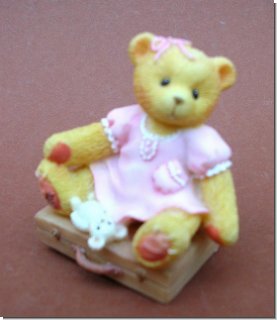 Blaire Beary auf Koffer Cherished Teddies 4,5 cm