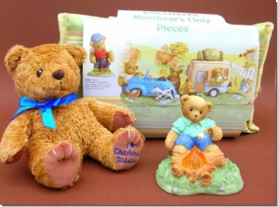 Club Paket 2005 Kate am Feuer Cherished Teddies