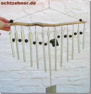 Windspiel aus Treibholz mit Klangspiel 52 cm