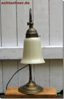 Tischlampe aus Messing mit Nostalgie Glas Schirm 46 cm